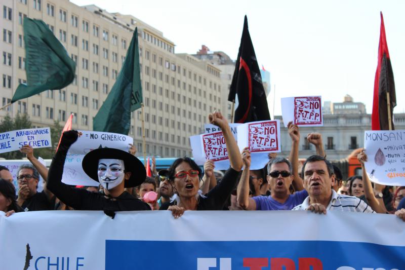 Demonstration gegen das Freihandelsabkommen TPP in Santiago de Chile