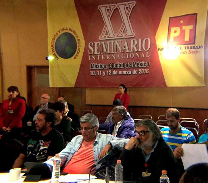 Teilnehmer beim 20. Seminar "Die Parteien und eine neue Gesellschaft" in Mexiko-Stadt