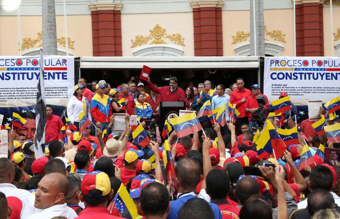 Venezuelas Präsident Maduro hat am 23. Mai den Vorschlag zur Wahl der Mitglieder einer verfassunggebenden Versammlung vorgelegt
