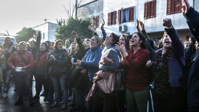 Frauen protestieren gegen ihre Entlassung durch PepsiCo in Argentinien