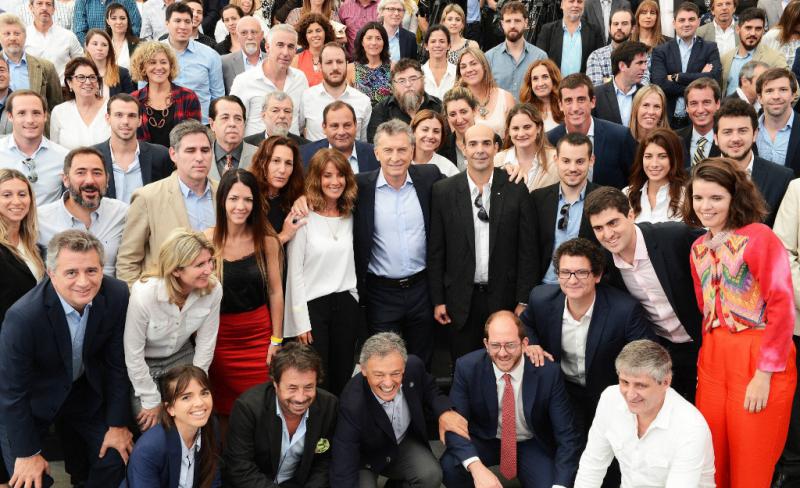 Der Präsident von Argentinien, Mauricio Macri (Bildmitte) bei einem Treffen mit Unternehmern des Landes am 5. Dezember 2017 in Buenos Aires