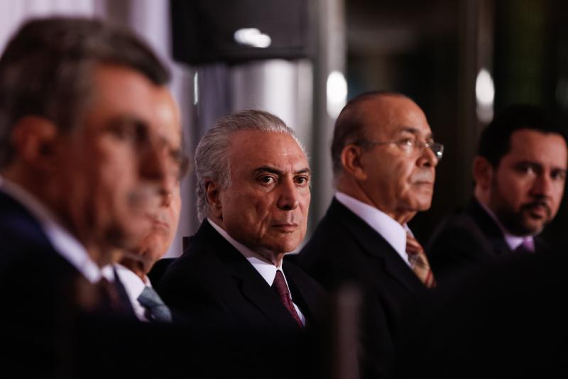 De-Facto Präsident Temer bei einem Treffen mit den Gouverneuren in Brasilien am