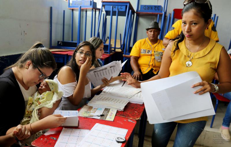 12,8 Millionen Wahlberechtigte waren am Sonntag in Ecuador aufgerufen, einen neuen Präsidenten und Parlamentsabgeordnete zu wählen