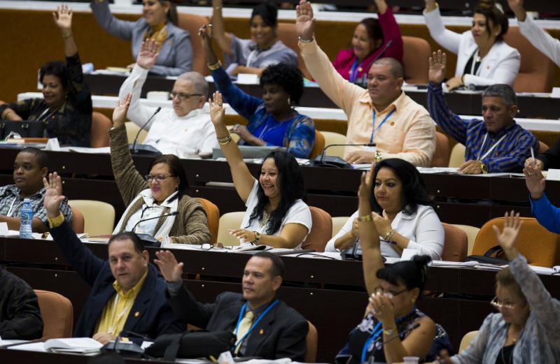 Nach intensiven Debatten beschloss das Parlament in Kuba den Textentwurf für die Verfassungsreform. Am 24. Februar wird die Bevölkerung in einem Referendum darüber entscheiden