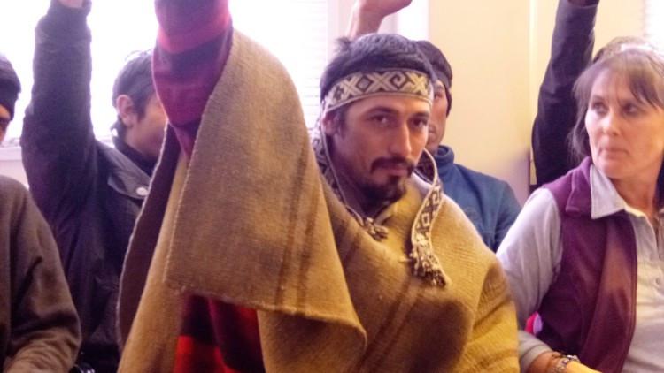 Der Mapuche-Aktivist Facundo Jones Huala ist am 11. September von den argentinischen Behörden nach Chile ausgeliefert worden und befindet sich im Hungerstreik