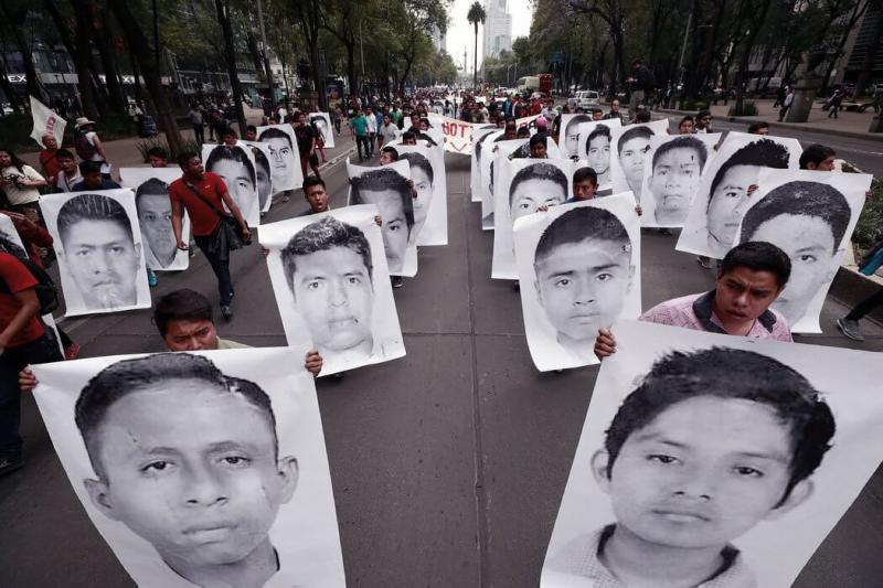 Die Eltern der verschwunden Studenten von Ayotzinapa fordern vom neu gewählten Präsidenten Mexikos, die Aufklärung in dem Fall voranzutreiben