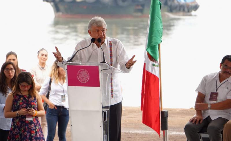 Mexikos Präsident López Obrador bei seiner Ansprache vor Pemex-Mitarbeitern In Tabasco