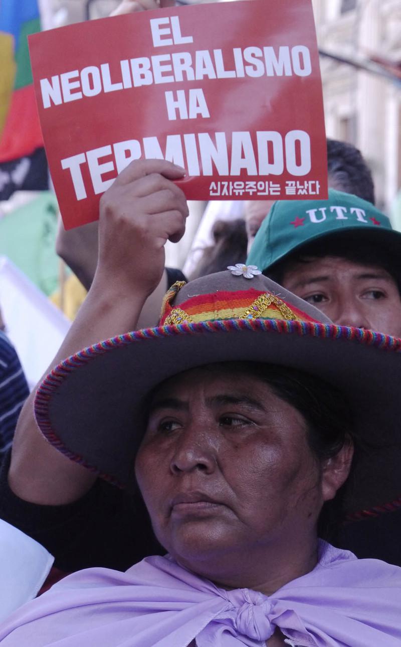 "Mit dem Neoliberalismus ist Schluss". Bei der Demonstration gegen den WTO-Gipfel in Buenos Aires