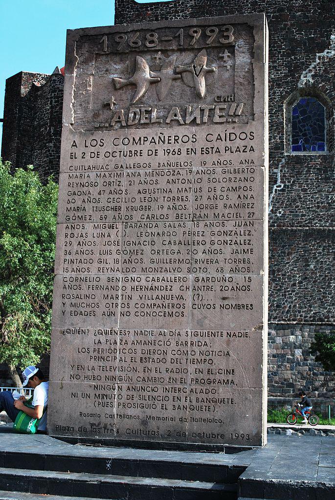 Gedenkstein zum Massaker von Tlatelolco, Plaza de las Tres Culturas, Mexico-Stadt