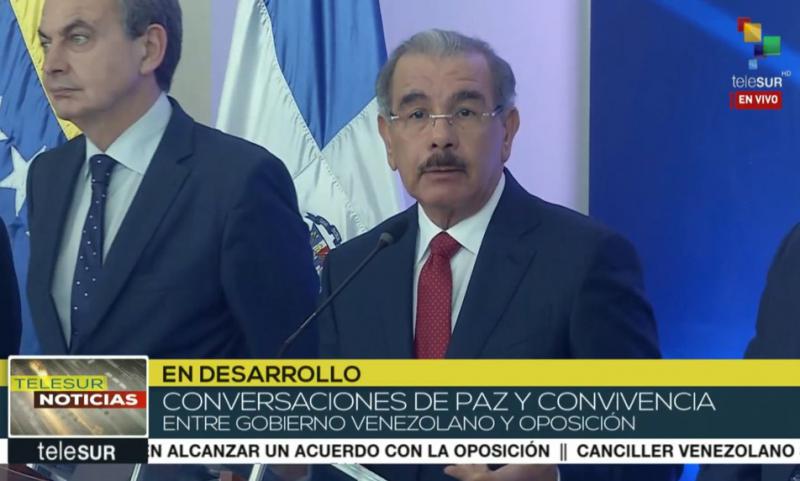 Sichtlich konsterniert: Spaniens Ex-Ministerpräsident Zapatero (links) und der Präsident der Dominikanischen Republik, Medina, bei der Pressekonferenz am Mittwoch