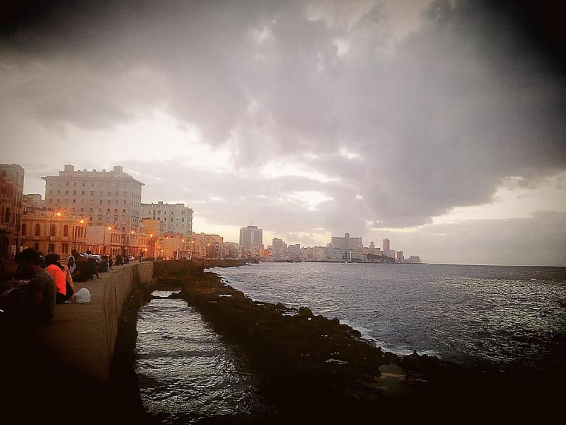 Eines der beliebten Ziele der Touristen in Havanna: Die Uferstraße Malecón