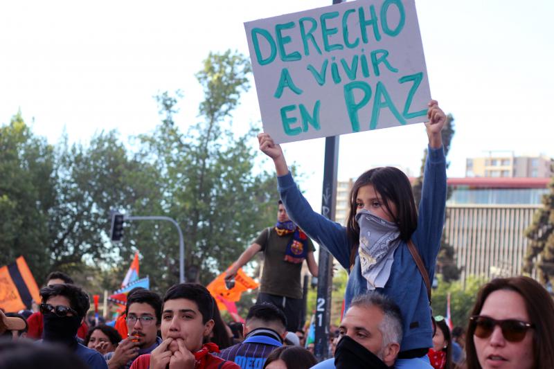 "Recht in Frieden zu leben": In Chile geht es bei den Protesten mittlerweile auch um die Wahrung des Friedens im Land