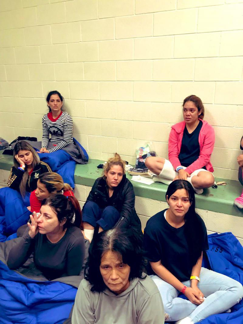 Migrantinnen in einem der Lager auf US-amerikanischer Seite der Grenze zu Mexiko