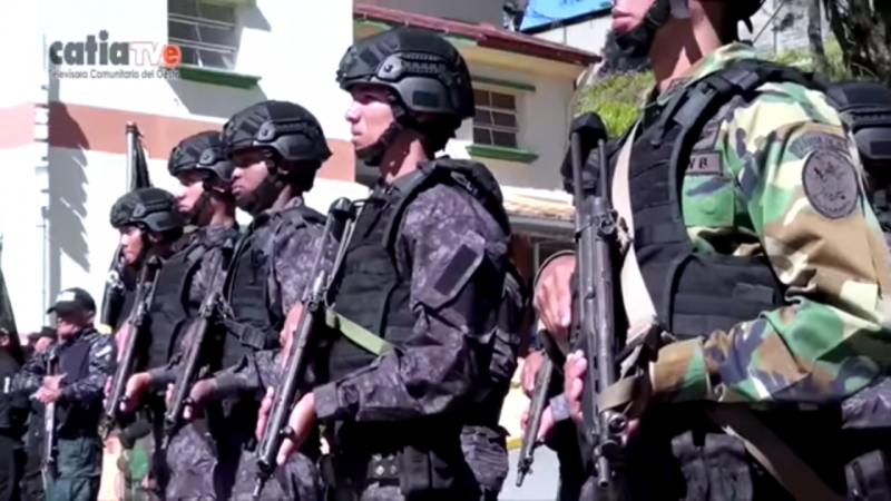 Geraten zunehmend in die Kritik und ins Visier der Justiz: FAES-Polizeieinheiten in Venezuela