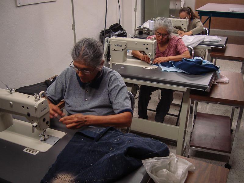 Die Arbeitsbedingungen in den mexikanischen Fabriken lassen vermehrt Corona-Infektionen befürchten
