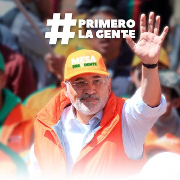 Carlos Mesa mit seinem Parteibündnis Comunidad Ciudadana kommt laut Umfragen auf 24,2 Prozent