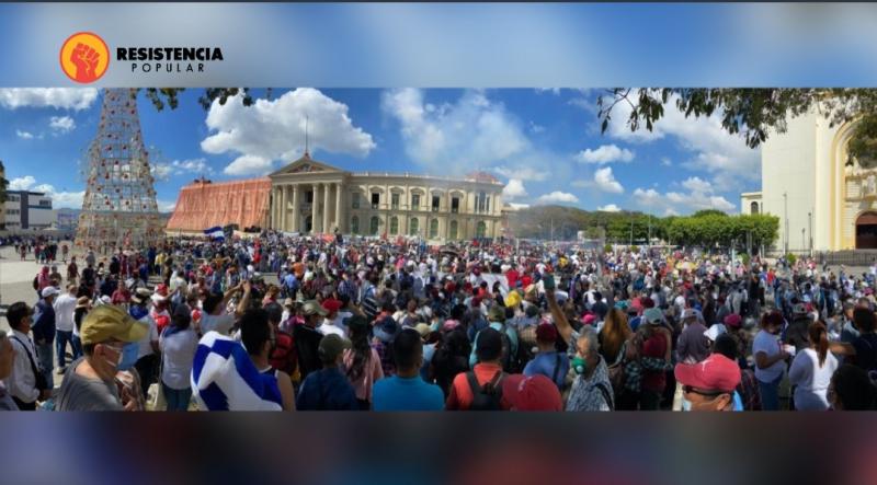 Tausende Menschen beteiligten sich am Protest in San Salvador