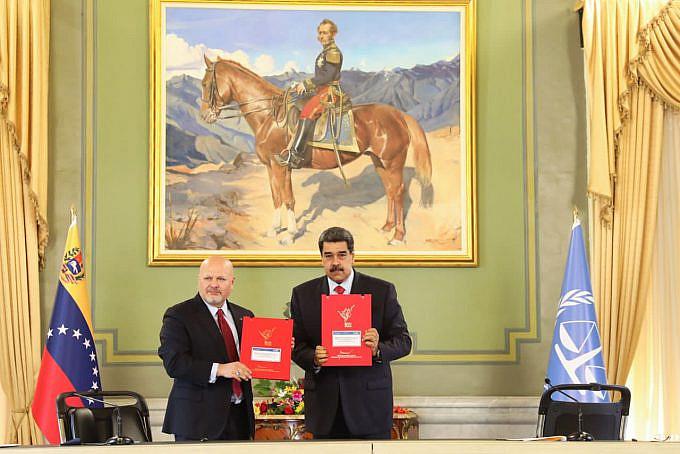 Venezuelas Präsident Maduro und IStGH-Chefankläger Khan unterzeichneten ein "Memorándum de entendimiento"