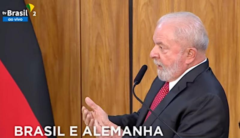 Lula da Silva sprach bei der Pressekonferenz mit Scholz über die Notwendigkeit von Friedensverhandlungen mit internationaler Vermittlung