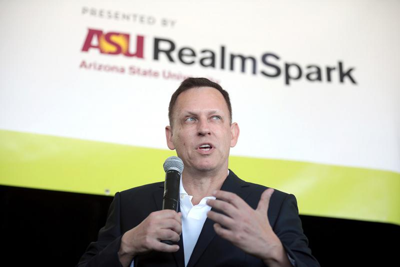 Peter Thiel als Redner bei einer Veranstaltung in 2022