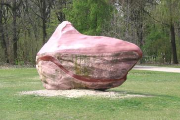 Stein des Anstoßes: Der Kueka-Stein der Pemón im Berliner Tiergarten