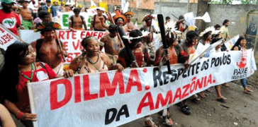 Protest gegen den Bau des drittgrößten Staudammes der Welt im brasilianischen Amazonas-Gebiet