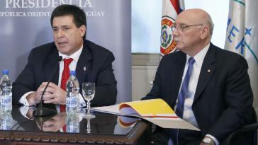 Paraguays Präsident Horacio Cartes und sein Außenminister Eladio Loizaga