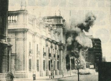 Der Präsidentenpalast in Santiago nach der Bombardierung