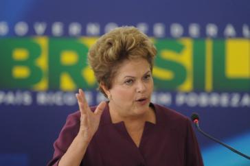 Präsidentin Dilma Roussef  schlägt Referendum über eine Verfassunggebende Versammlung vor