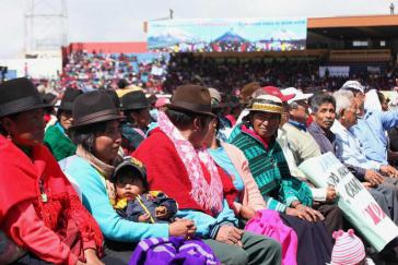 Mehr als 30.000 Indigene der Sierra Central kamen zum "Dialog für das Gute Leben"