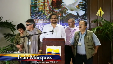 Der Sprecher der FARC-Delegation, Iván Márquez, bei der Pressekonferenz am 19. September