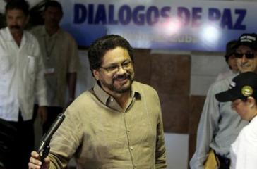 FARC-Verhandlungsführer Iván Márquez gibt die Fortsetzung der Friedensgespräche bekannt