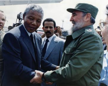 Nelson Mandela und Fidel Castro