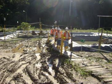 Mineninspektion durch Mitarbeiter der Bergbaubehörde Arcom