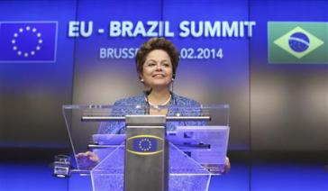 Brasiliens Präsidentin Dilma Youssef verkündet auf dem EU-Brasilien Gipfel die Verlegung eines Unterseekabels zwischen Brasilien und der EU, um sich so besser gegen US-Spionage schützen zu können