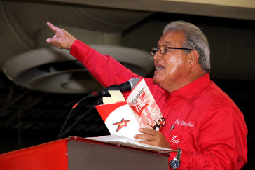 Der Kandidat der regierenden Nationalen Befreiungsfront Farabundo Martí (FMLN), Salvador Sánchez Cerén ...
