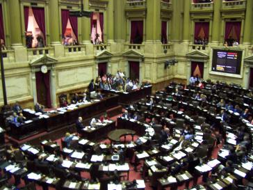 Mit 128 Stimmen stimmte das Abgeordnetenhaus mehrheitlich für den Gesetzesentwurf
