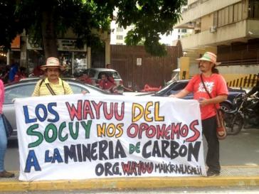 Wayuú-Indigene demonstrieren gegen Kohlebergbau