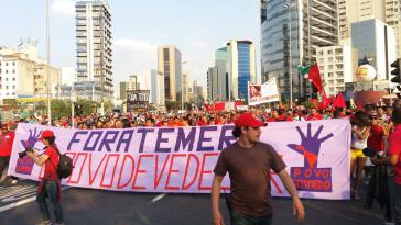 Allein in São Paulo demonstrierten 60.000 Menschen für den Verbleib von Dilma Rousseff im Amt und gegen die neoliberale Politik der de-facto-Regierung unter Michel Temer.