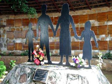 Gedenkstätte für die Opfer des Massakers von Mozote