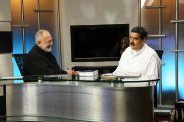 Präsident Maduro (re.) mit dem TV-Moderator Mario Silva in Caracas, Venezuela