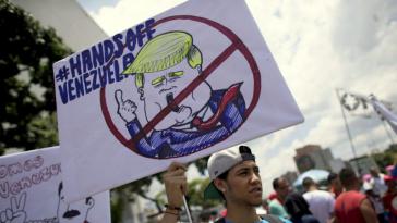 Demonstration in Caracas gegen US-Sanktionen: "Trump - Hände weg von Venezuela"