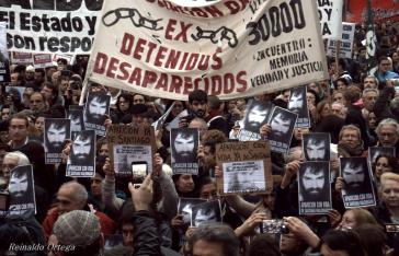 Zehntausende demonstrierten am 11. August in Argentinien gegen das "Verschwindenlassen" von Santiago Maldonado