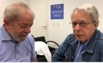 Frei Betto übermittelte eine Videobotschaft von Lula da Silva vom 6. April, zwei Tage vor Lulas Haftantritt (Screenshot)