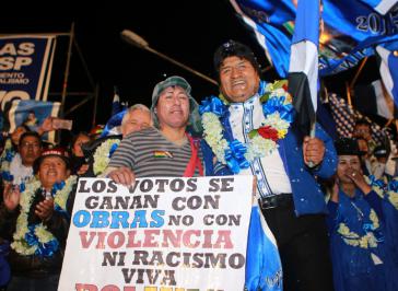 Evo Morales bei der Abschlusskundgebung der Wahlkampagne in La Paz