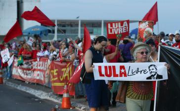 "Freiheit für Lula": Kundgebung vor dem Obersten Gerichtshof in Brasília am 17. Oktober