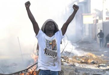 Die Demonstranten in Haiti fordern den Rücktritt des Präsidenten und fragen "Wo ist das Geld von Petrocaribe?" (Screenshot)