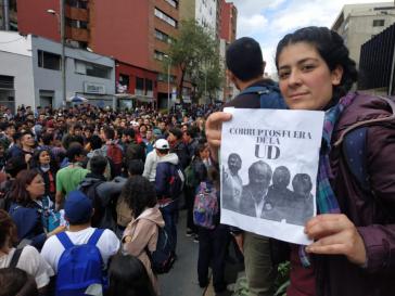 "Korrupte raus aus der UD": Studierende der  Universidad Distrital in Bogotá protestieren gegen korruptes Führungspersonal