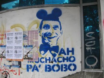 Wandgemälde zum Präsidentschaftswahlkampf 2012 verspottet Capriles' Verbindung zur US-Politik