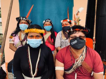 In Ecuador sind in indigenen Gemeinden 11.849 mit SARS-Cov-2 Infizierte und 330 Verstorbene bestätigt